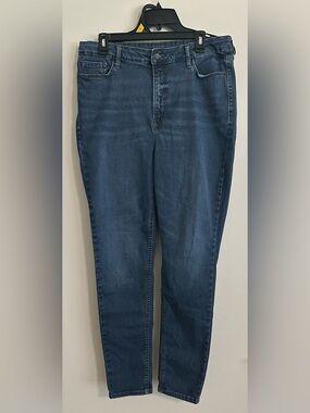 Old Navy Women's Dark Blue Stretch Skinny Jeans. Size 14-18.